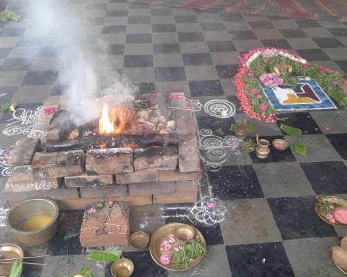 Iyer for Thila Homam in Rameswaram
